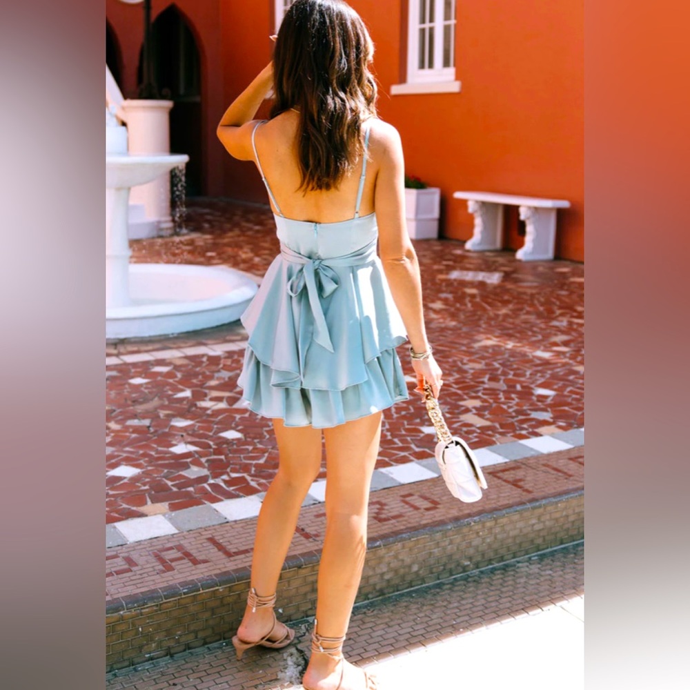 NWT VICI RAQUELLE SATIN COWL NECK ROMPER - DUSTY SAGE - Picture 2 of 5